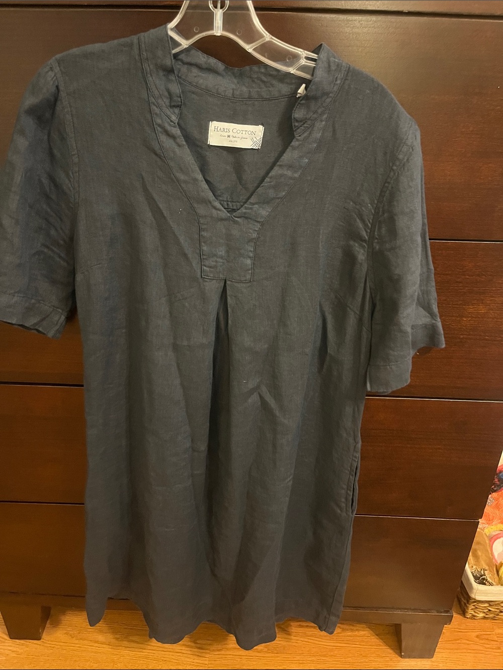 Navy Linen Button-Front Casual Dress Shirt with pockets